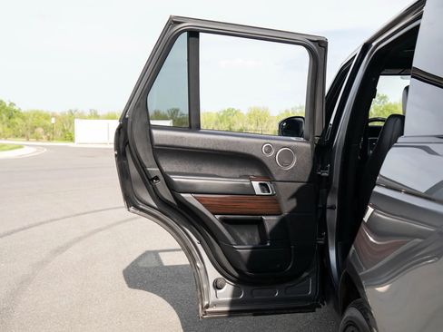 Used 2017 Land Rover Range Rover HSE AWD/4WD image 27