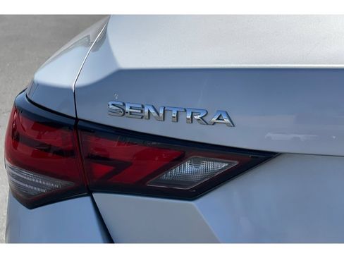 Used 2021 Nissan Sentra SV w/ Trunk Package FWD image 18