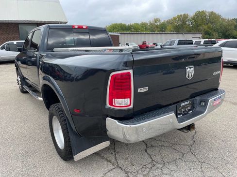 Used 2016 RAM 3500 Laramie w/ Convenience Group image 3