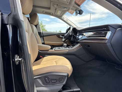 Used 2019 Audi Q8 Premium Plus AWD/4WD image 33