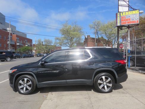 Used 2018 Chevrolet Traverse LT image 7