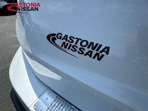 Used 2024 Nissan Rogue SV AWD/4WD image 42