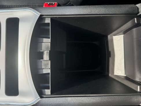 Used 2024 Ford Edge Titanium AWD/4WD image 30