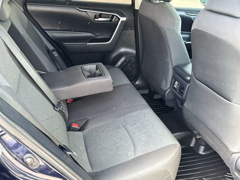 Used 2024 Toyota RAV4 XLE AWD/4WD image 19