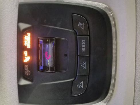 Used 2023 Toyota Corolla LE image 33