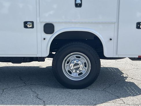 New 2026 Ford F250 XL w/ XL Chrome Package AWD/4WD image 28