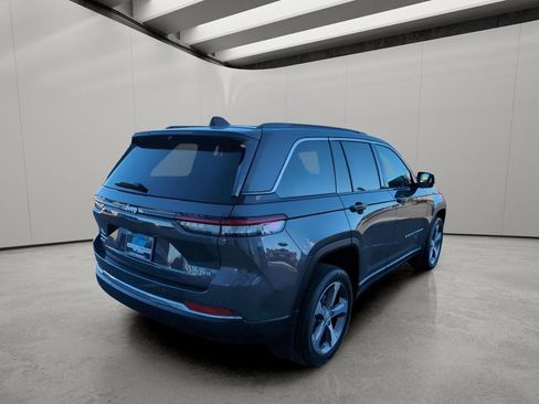 New 2025 Jeep Grand Cherokee Limited w/ Luxury Tech Group II image 5