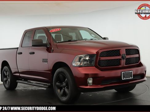 Used 2019 RAM 1500 Express w/ Express Value Package AWD/4WD image 1