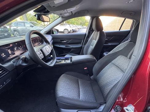 New 2026 Nissan Sentra SV w/ SV Convenience Package FWD image 23