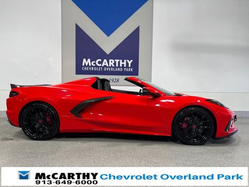 Used 2020 Chevrolet Corvette Stingray Convertible w/ Z51 Performance Package image 4