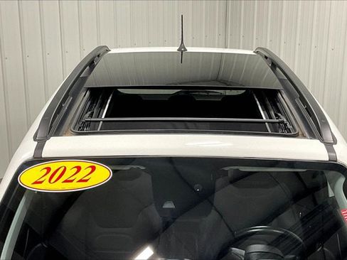 Used 2022 Jeep Renegade Latitude w/ Sun/Sound Group image 39