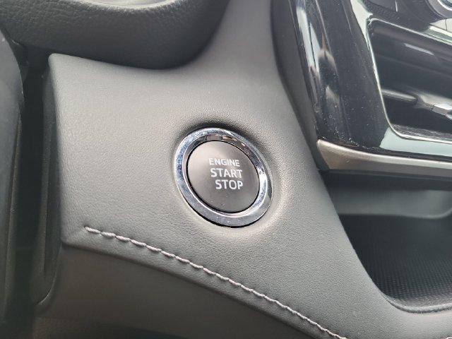 Used 2023 Toyota Highlander L FWD image 24