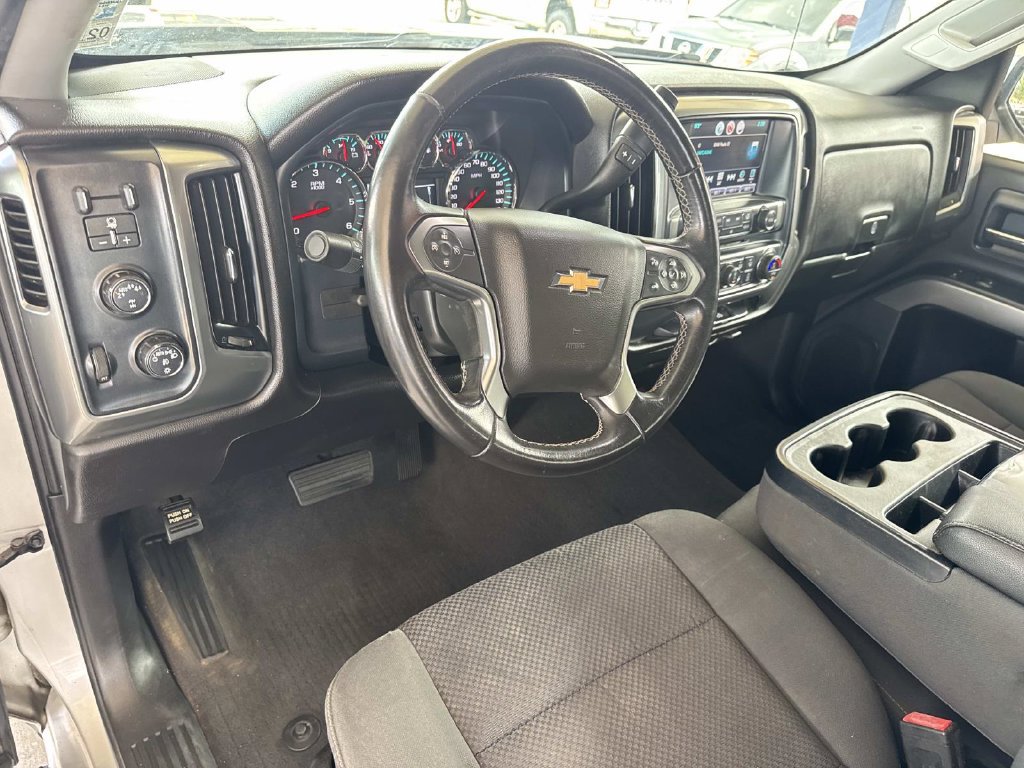 Used 2019 Chevrolet Silverado 1500 LT w/ Texas Edition AWD/4WD image 19
