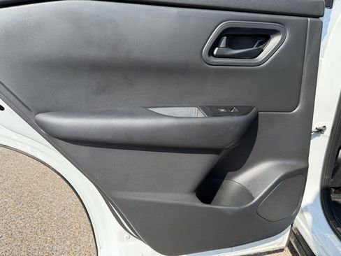 Certified 2025 Nissan Rogue S image 13