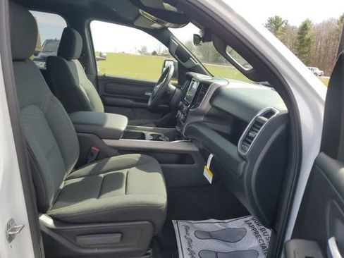 New 2026 RAM 1500 Express AWD/4WD image 23