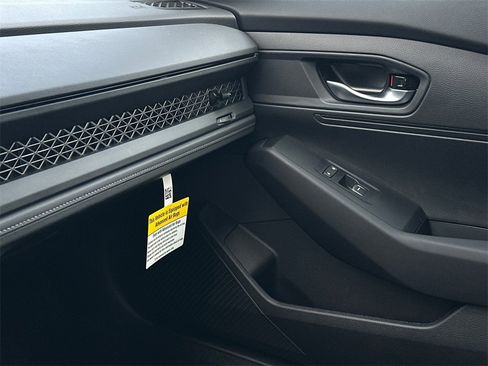 New 2025 Honda Accord LX image 30
