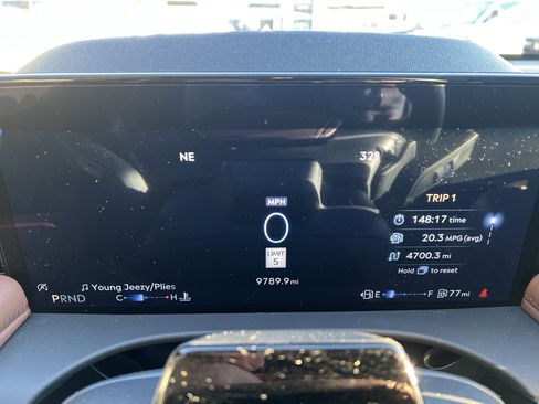 Used 2025 Lincoln Aviator Reserve w/ Equipment Group 201A image 21