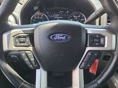 Used 2021 Ford F250 Lariat AWD/4WD image 11