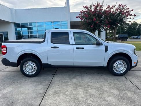 Used 2025 Ford Maverick XL FWD image 8