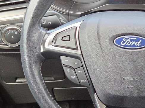 Used 2024 Ford Edge SEL AWD/4WD image 24
