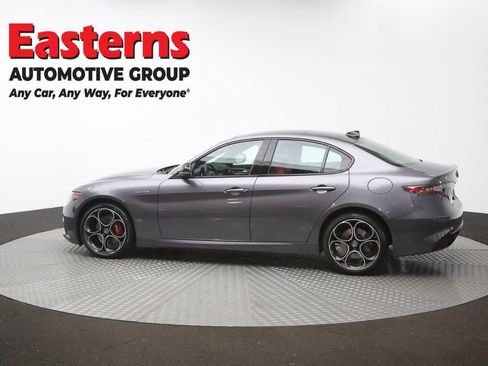 Used 2024 Alfa Romeo Giulia Veloce AWD/4WD image 61