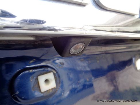 Used 2015 Toyota 4Runner Limited image 21