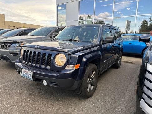 Used 2015 Jeep Patriot High Altitude AWD/4WD image 1