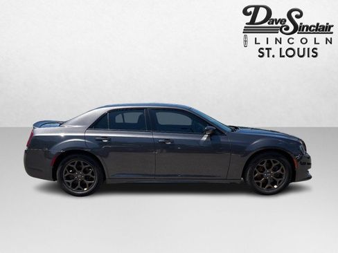 Used 2018 Chrysler 300 S w/ 300S Premium Group AWD/4WD image 2