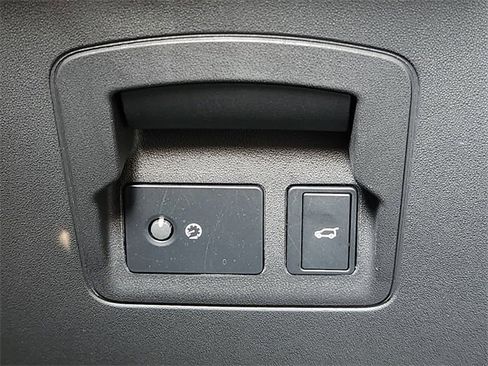 Used 2025 Land Rover Range Rover Velar S image 22