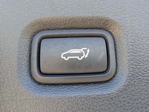 Used 2023 Hyundai Santa Fe SEL w/ Cargo Package FWD image 15