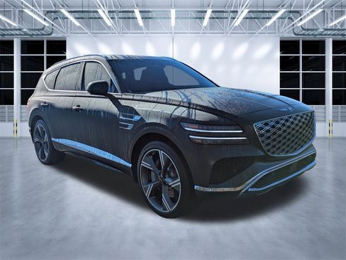 Used 2025 Genesis GV80 3.5T Prestige image 2