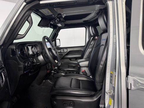 Used 2024 Jeep Wrangler Unlimited Rubicon 4xe AWD/4WD image 22