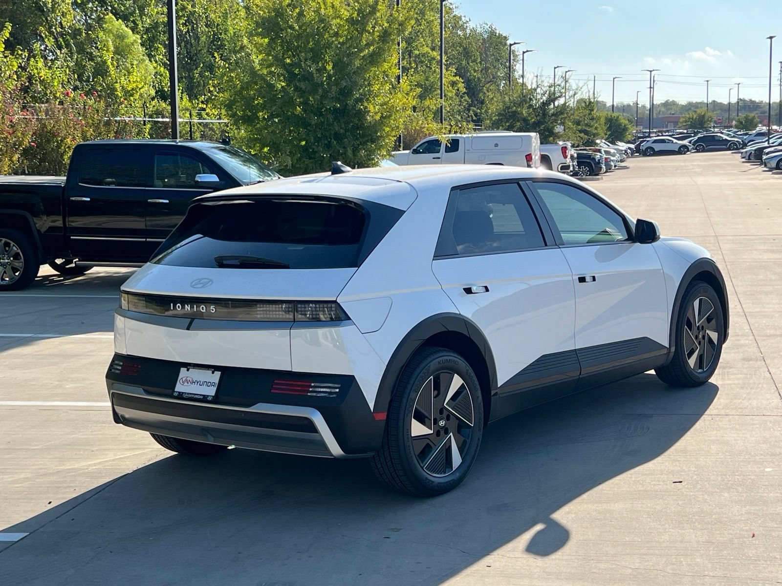 New 2027 Hyundai Ioniq 5 SE RWD image 11