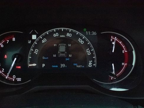 Used 2025 Toyota RAV4 XLE Premium image 15