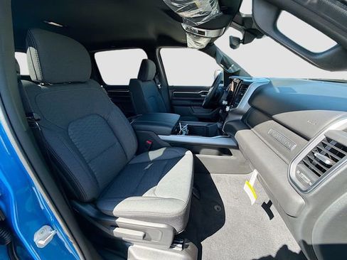 New 2026 RAM 1500 4x4 Crew Cab image 30