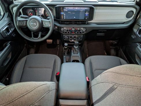 New 2025 Jeep Gladiator Sport image 26