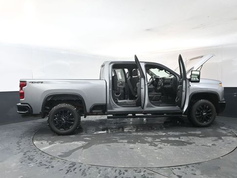 Certified 2025 Chevrolet Silverado 2500 Custom w/ Custom Convenience Package image 18