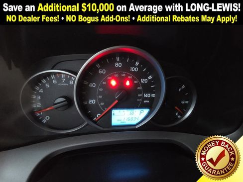 Used 2016 Toyota RAV4 LE image 19