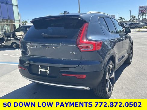 Used 2021 Volvo XC40 T5 Momentum w/ Protection Package Premier image 6
