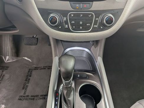 Used 2023 Chevrolet Malibu LT FWD image 21
