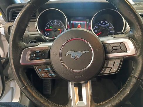 Used 2020 Ford Mustang Coupe image 14