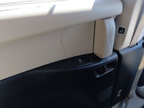 Used 2019 Chrysler Pacifica Touring-L FWD image 42