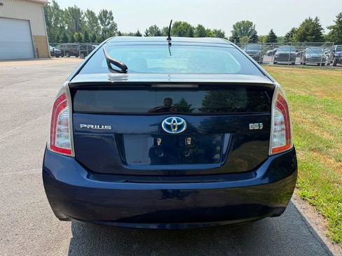 Used 2014 Toyota Prius Two FWD image 2