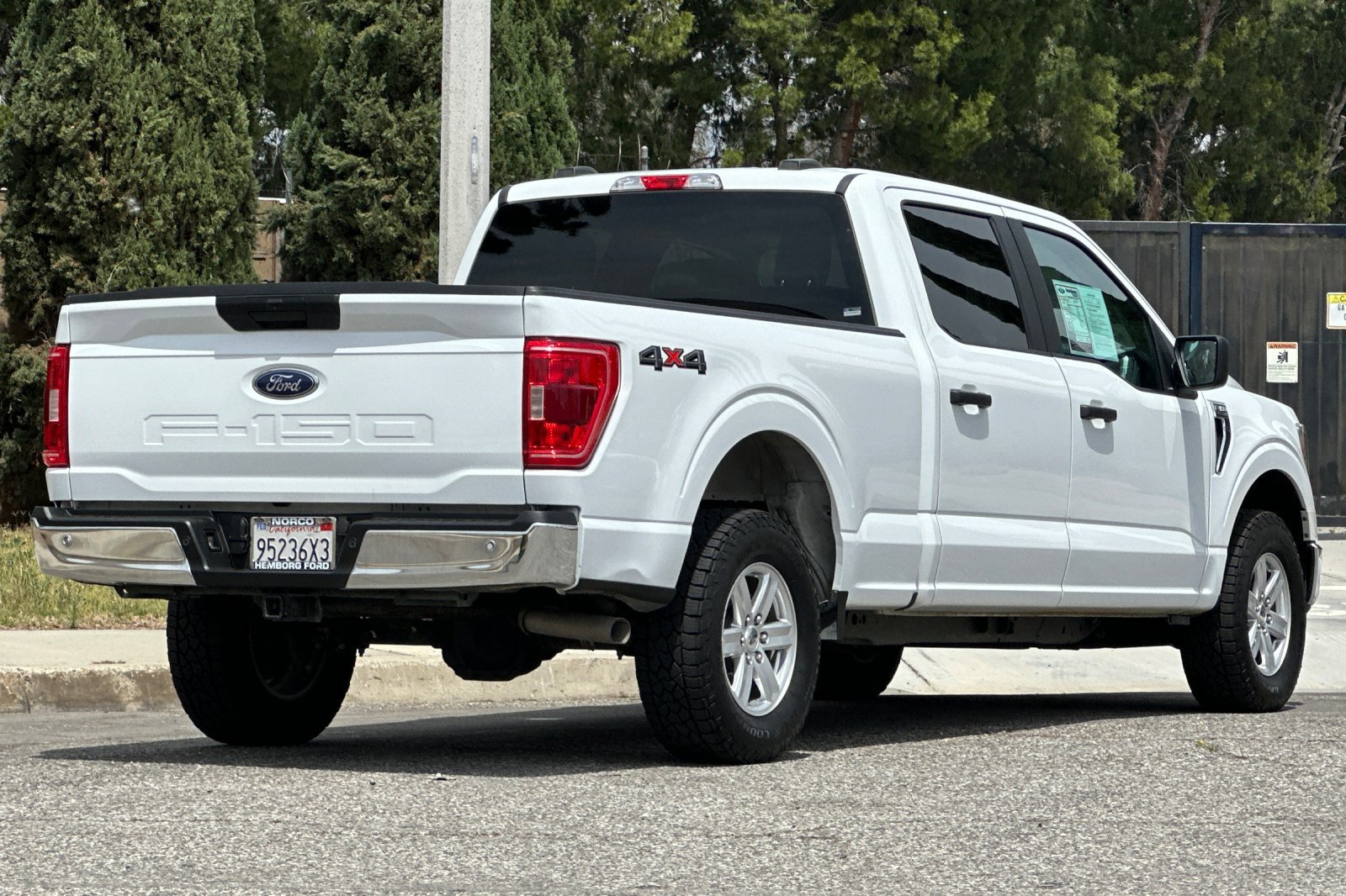 Used 2023 Ford F150 XLT AWD/4WD image 4