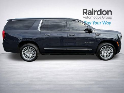 Used 2025 GMC Yukon XL Elevation AWD/4WD image 9