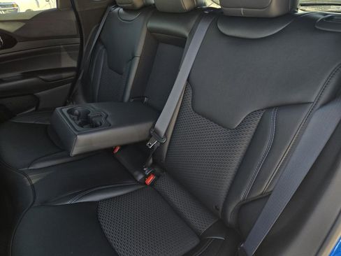 New 2026 Jeep Compass Latitude image 11