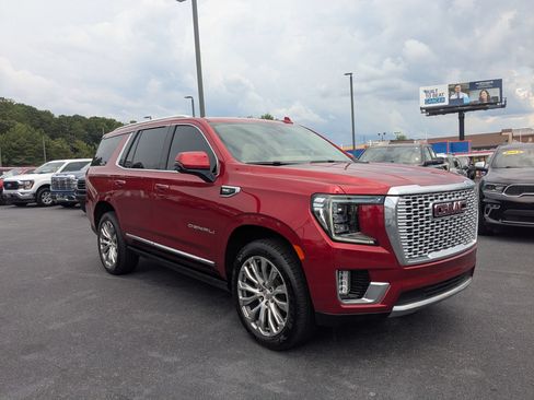 Used 2022 GMC Yukon Denali RWD image 3