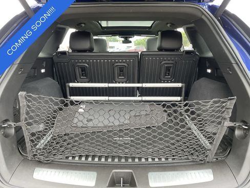 Used 2025 Cadillac XT5 Premium Luxury w/ LPO, Floor Liner Package AWD/4WD image 17