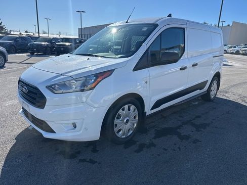 Used 2022 Ford Transit Connect XLT image 3