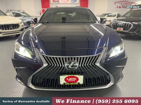 Used 2019 Lexus ES 350 w/ Premium Package FWD image 3
